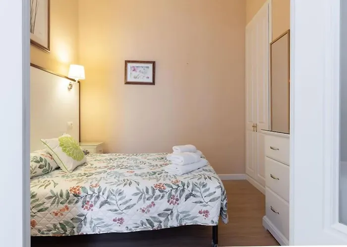 Sleeps 6 Fast Wi-fi 2 Bathrooms 아파트
