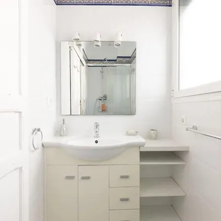 Sleeps 6 Fast Wi-fi 2 Bathrooms * Valenza