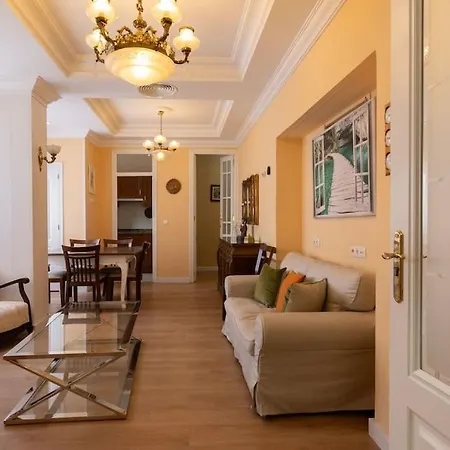 Sleeps 6 Fast Wi-fi 2 Bathrooms Appartamento